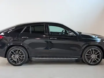 MERCEDES-BENZ GLE 300 d 4Matic Coupe AMG-MB100-AHK-PANO-DSTR