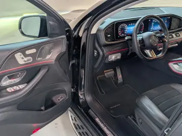 MERCEDES-BENZ GLE 300 d 4Matic Coupe AMG-MB100-AHK-PANO-DSTR