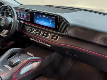 MERCEDES-BENZ GLE 300 d 4Matic Coupe AMG-MB100-AHK-PANO-DSTR
