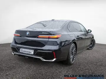 BMW 740d xDrive M Sport TV 21 ZOLL STANDHZG