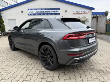 AUDI Q8 50 3.0 TDI quattro·Business-Paket·S-Line