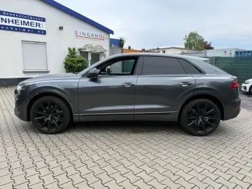 AUDI Q8 50 3.0 TDI quattro·Business-Paket·S-Line