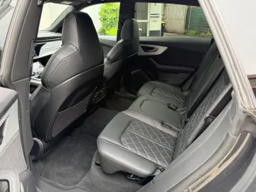 AUDI Q8 50 3.0 TDI quattro·Business-Paket·S-Line