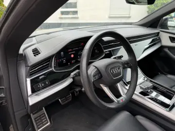 AUDI Q8 50 3.0 TDI quattro·Business-Paket·S-Line