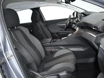 Peugeot 3008 1.5 BlueHDI S&S EAT8 Active