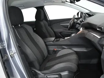 Peugeot 3008 1.5 BlueHDI S&S EAT8 Active