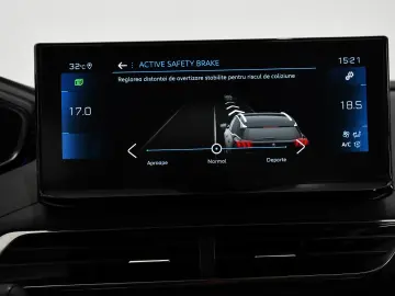 Peugeot 3008 1.5 BlueHDI S&S EAT8 Active