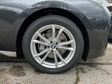 BMW 740d xDrive Autobahnassist Stand Heating.  Iconic