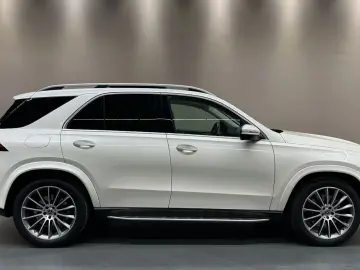 MERCEDES-BENZ GLE400d 4M AMG LINE  STANDHZ MASSAGE 360 PANO