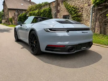 PORSCHE 992 Cabrio 18-Wege Sportabgas Bose Matrix RFK
