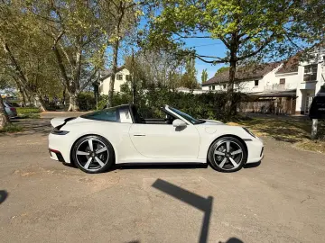 PORSCHE 992 Targa 4 Cabrio 1.Hand Sport AGA 360  Matrix