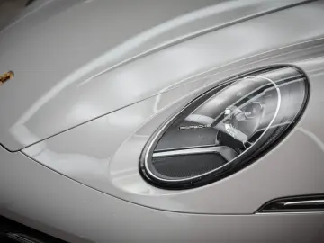 PORSCHE 992 Targa 4S