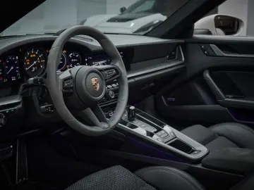 PORSCHE 992 Targa 4S