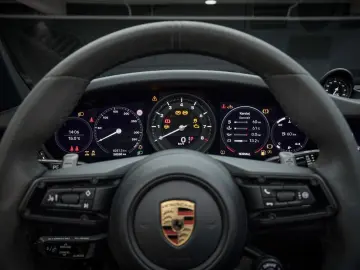 PORSCHE 992 Targa 4S