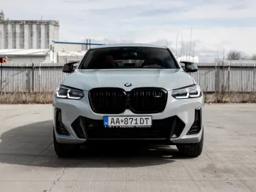 BMW X4 M40 I LASER  PANO  HUD  360CAM  HK