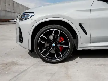 BMW X4 M40 I LASER  PANO  HUD  360CAM  HK