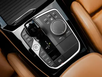 BMW X4 M40 I LASER  PANO  HUD  360CAM  HK