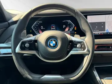 BMW 750 e xDrive
