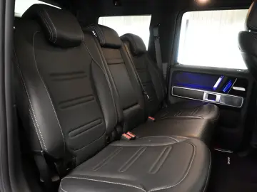 MERCEDES-BENZ G 400 d AMG-Line  PANO MASSAGE AHK 360…