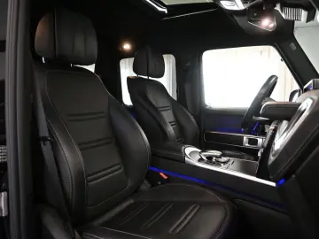 MERCEDES-BENZ G 400 d AMG-Line  PANO MASSAGE AHK 360…