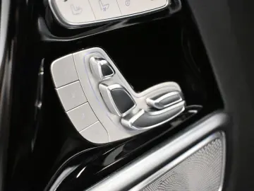 MERCEDES-BENZ G 400 d AMG-Line  PANO MASSAGE AHK 360…