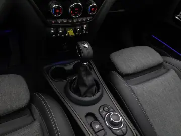 MINI Countryman SE (Cooper) ALL4 HUD Panoram
