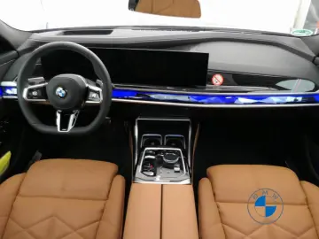 BMW 740d xDrive M Sport Pro 21  Sky Lounge
