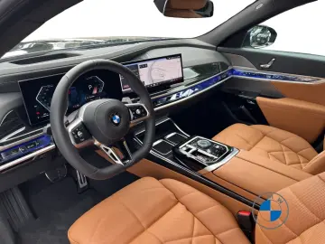 BMW 740d xDrive M Sport Pro 21  Sky Lounge