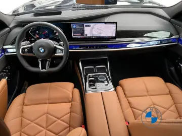 BMW 740d xDrive M Sport Pro 21  Sky Lounge