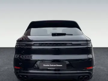 Porsche Cayenne Black Edition HA-Lenkung InnoDrive