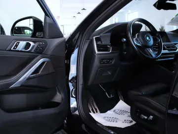 BMW X6 xDrive 30d M Sport  Laser IconGlow Memory AHK