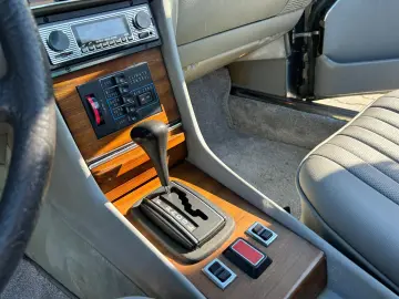 Mercedes-Benz SL 1981