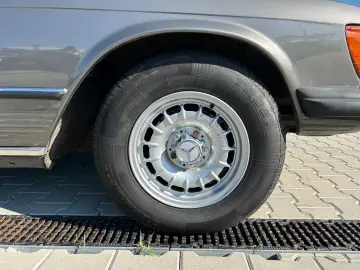Mercedes-Benz SL 1981
