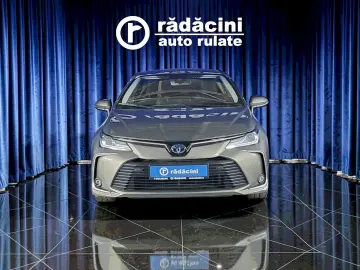 TOYOTA COROLLA DYNAMIC HYBRID HSE E-CVT 98CP 2022