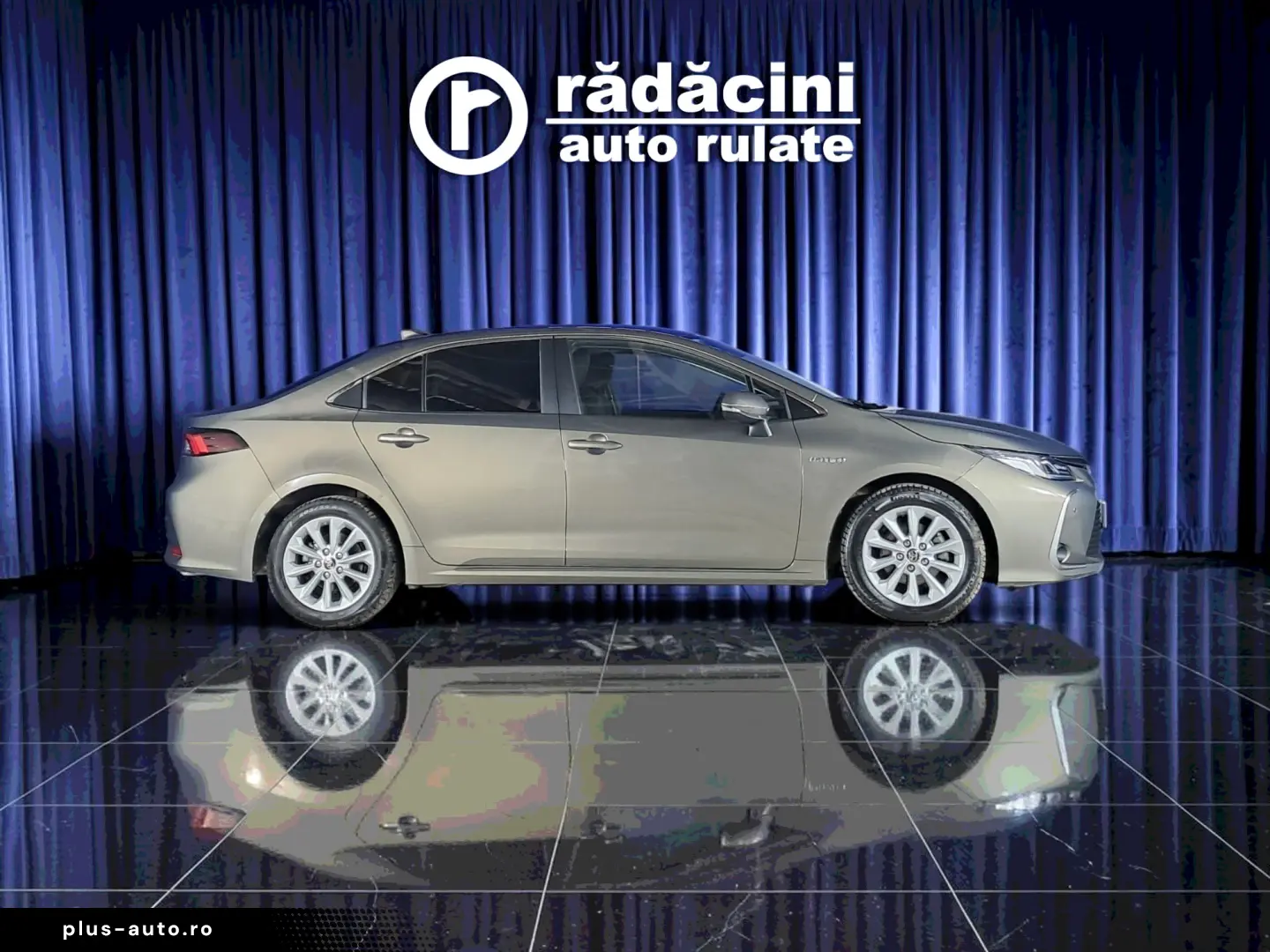 TOYOTA COROLLA DYNAMIC HYBRID HSE E-CVT 98CP 2022