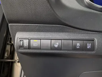 TOYOTA COROLLA DYNAMIC HYBRID HSE E-CVT 98CP 2022