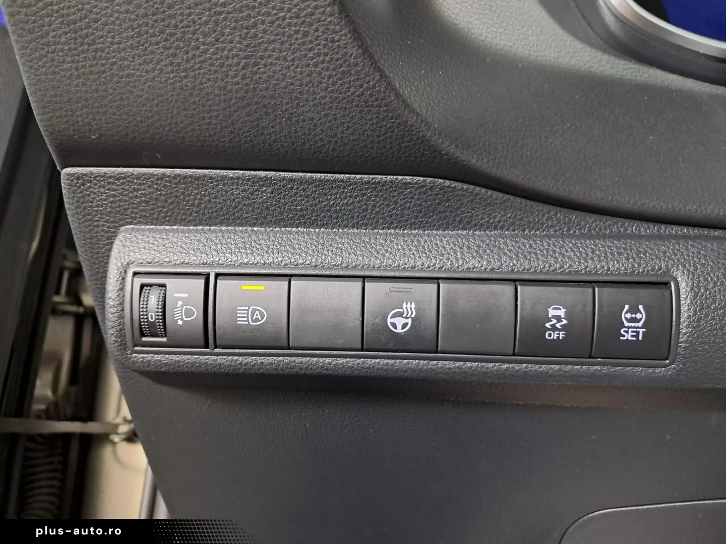 TOYOTA COROLLA DYNAMIC HYBRID HSE E-CVT 98CP 2022