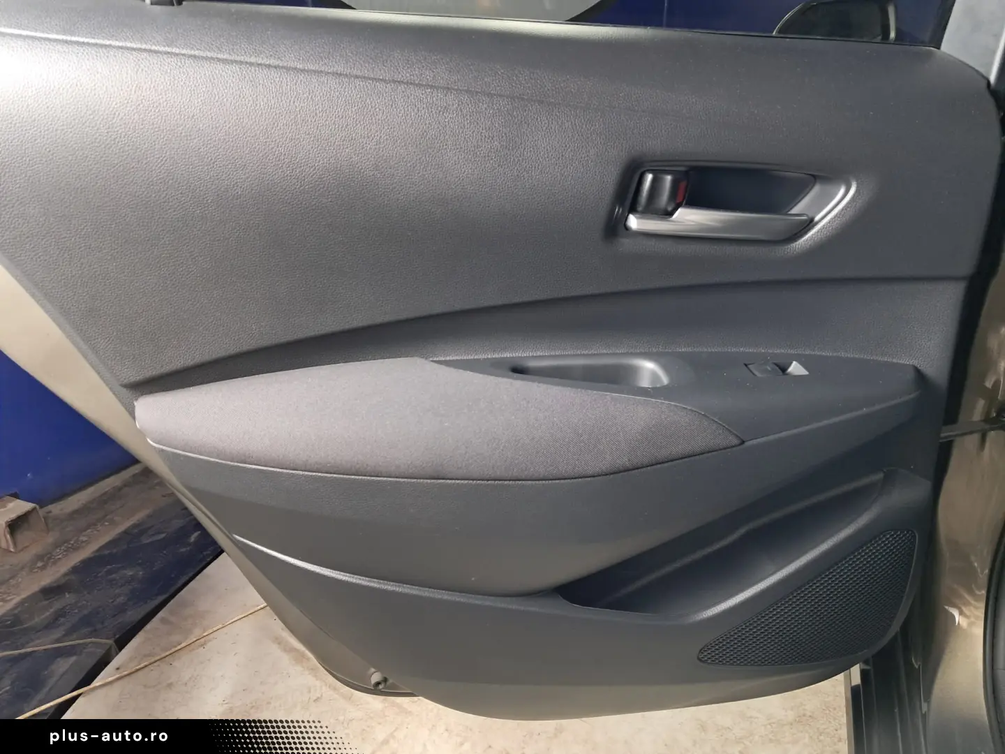 TOYOTA COROLLA DYNAMIC HYBRID HSE E-CVT 98CP 2022