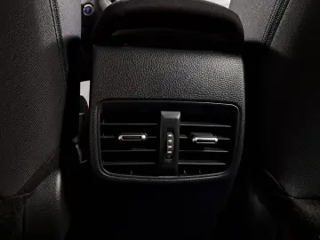 TOYOTA COROLLA DYNAMIC HYBRID HSE E-CVT 98CP 2022