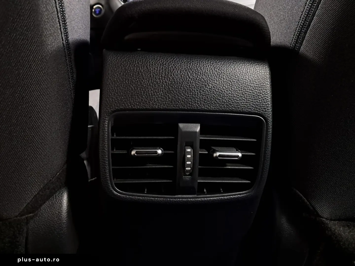 TOYOTA COROLLA DYNAMIC HYBRID HSE E-CVT 98CP 2022