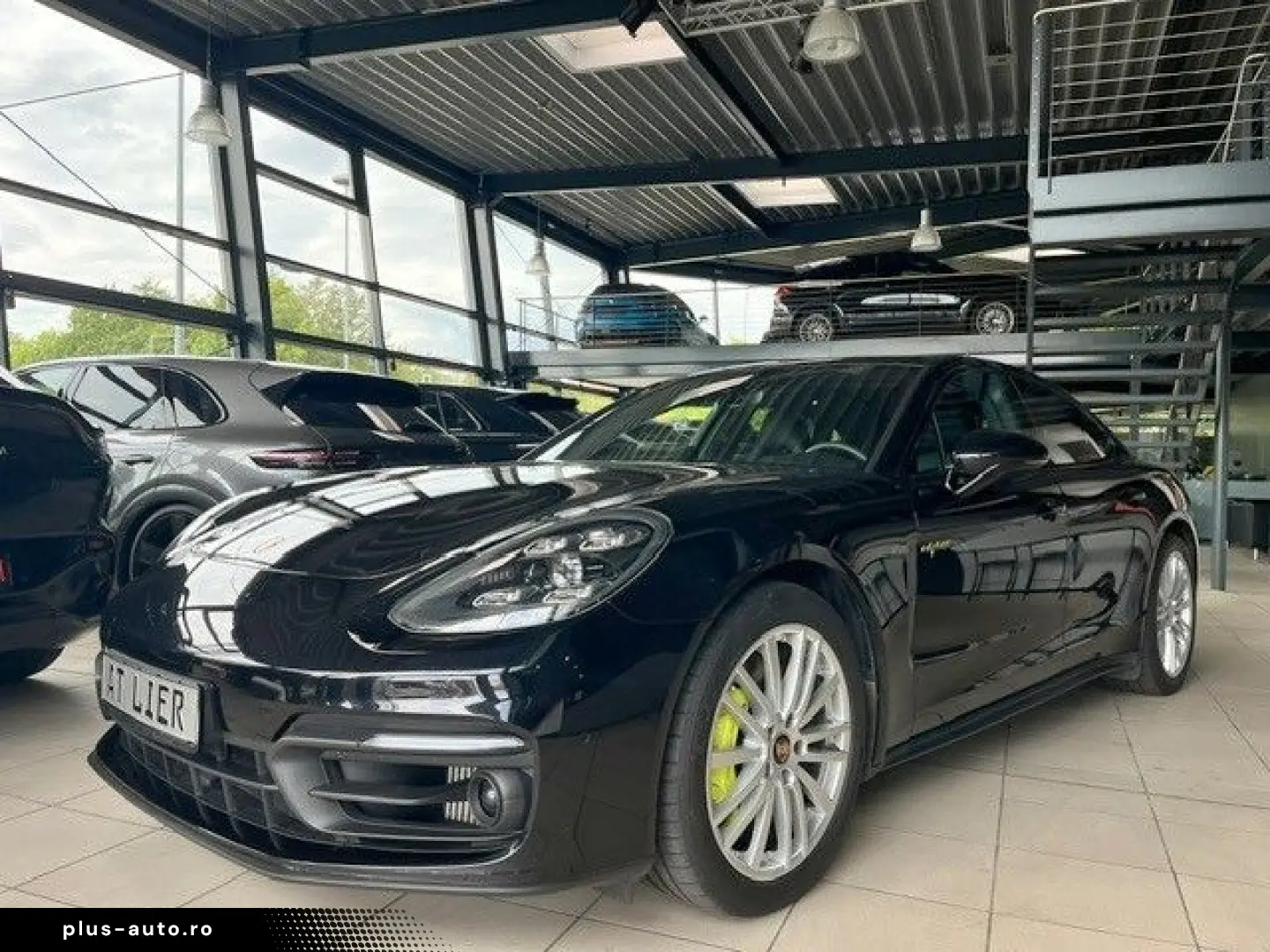 PORSCHE Panamera 4 E-Hybrid Platinum Edition InnoDrive