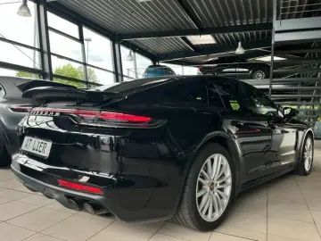 PORSCHE Panamera 4 E-Hybrid Platinum Edition InnoDrive