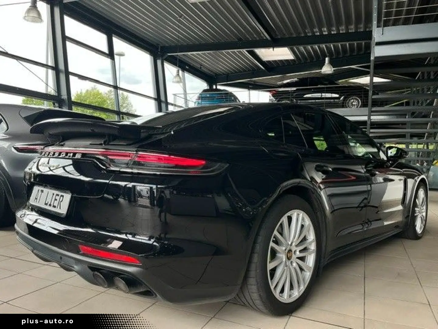 PORSCHE Panamera 4 E-Hybrid Platinum Edition InnoDrive