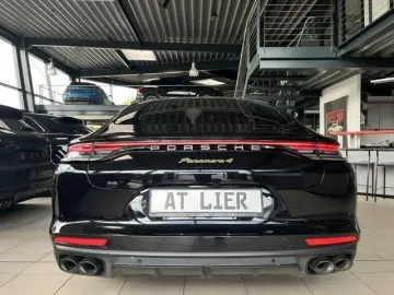 PORSCHE Panamera 4 E-Hybrid Platinum Edition InnoDrive