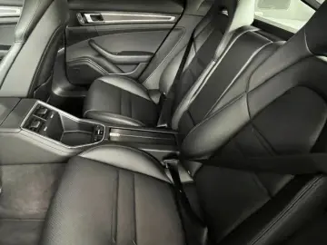 PORSCHE Panamera 4 E-Hybrid Platinum Edition InnoDrive