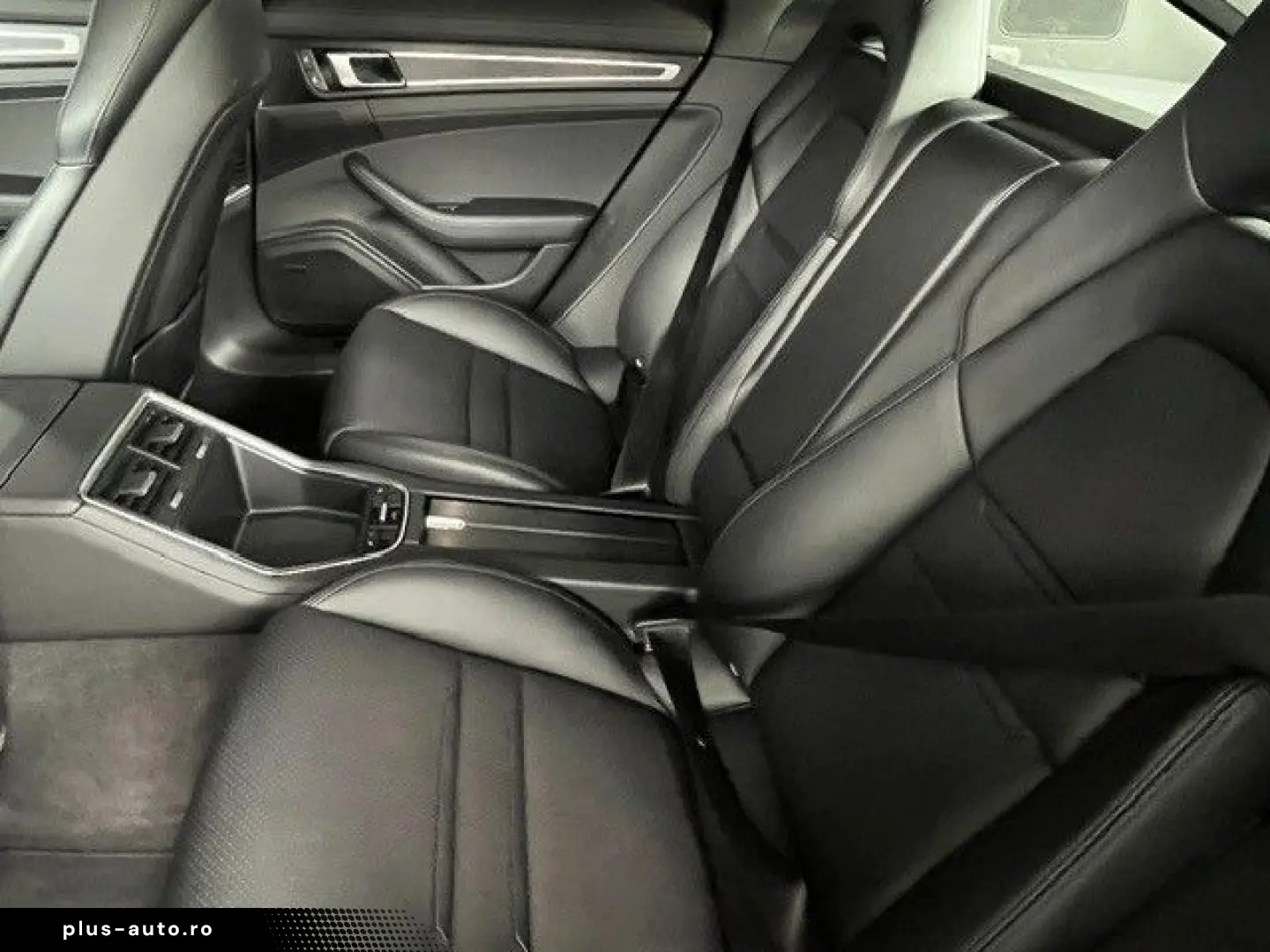 PORSCHE Panamera 4 E-Hybrid Platinum Edition InnoDrive