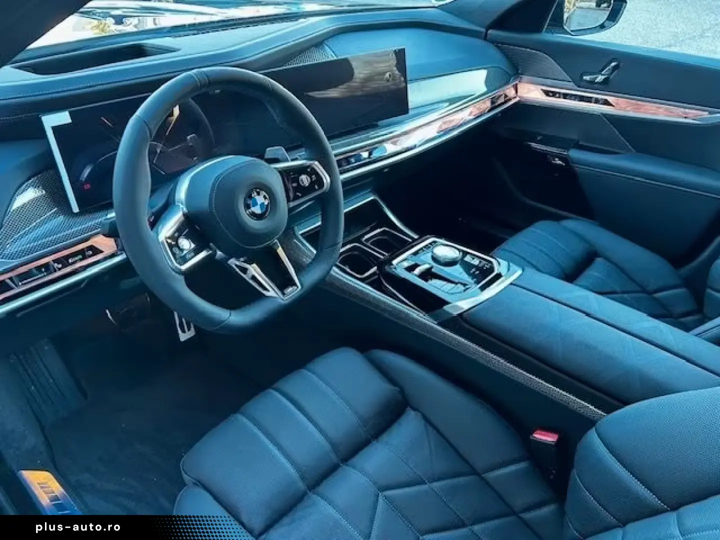 BMW 740d xDrive massage stand heating.  AHK Iconic