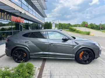 LAMBORGHINI URUS 4.0 V8 SE