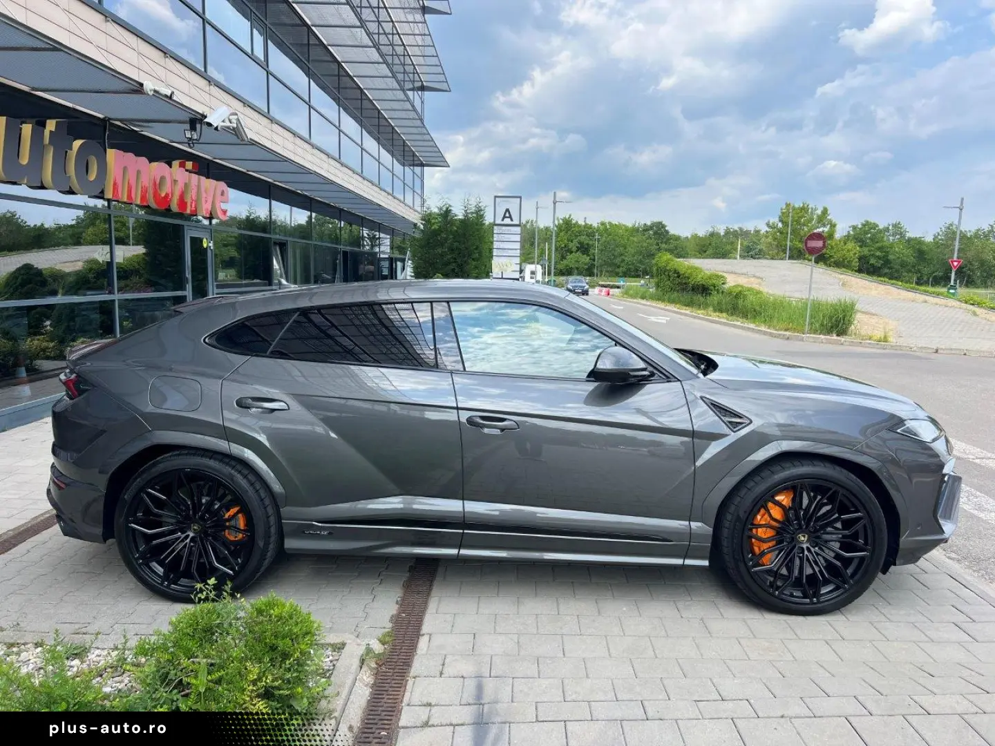 LAMBORGHINI URUS 4.0 V8 SE