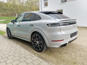 PORSCHE Cayenne E-Hybrid Coupe